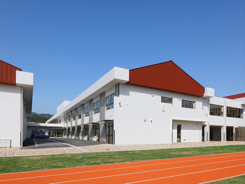 鹿児島市南部地区特別支援学校（仮称）新設工事（教室棟ー２・建築，債務）
